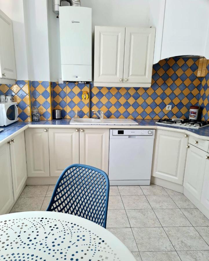 Grand Appartement 109m2 Vue sur quai centre ville,wifi Sète Extérieur photo